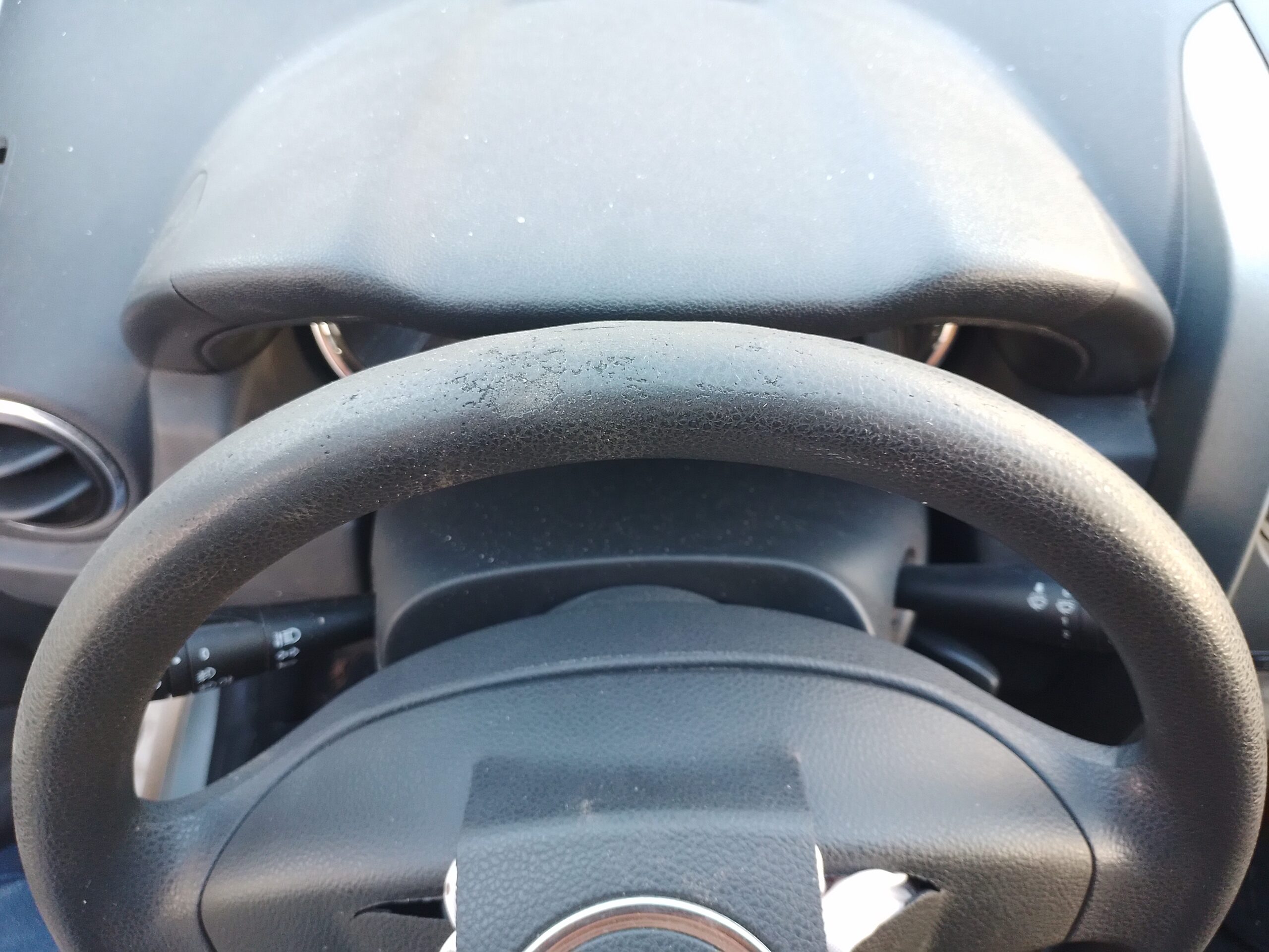 VOLANTE DACIA DUSTER ( 13 + ) - ANNO 2014 (SENZA AIRBAG) - immagine 2