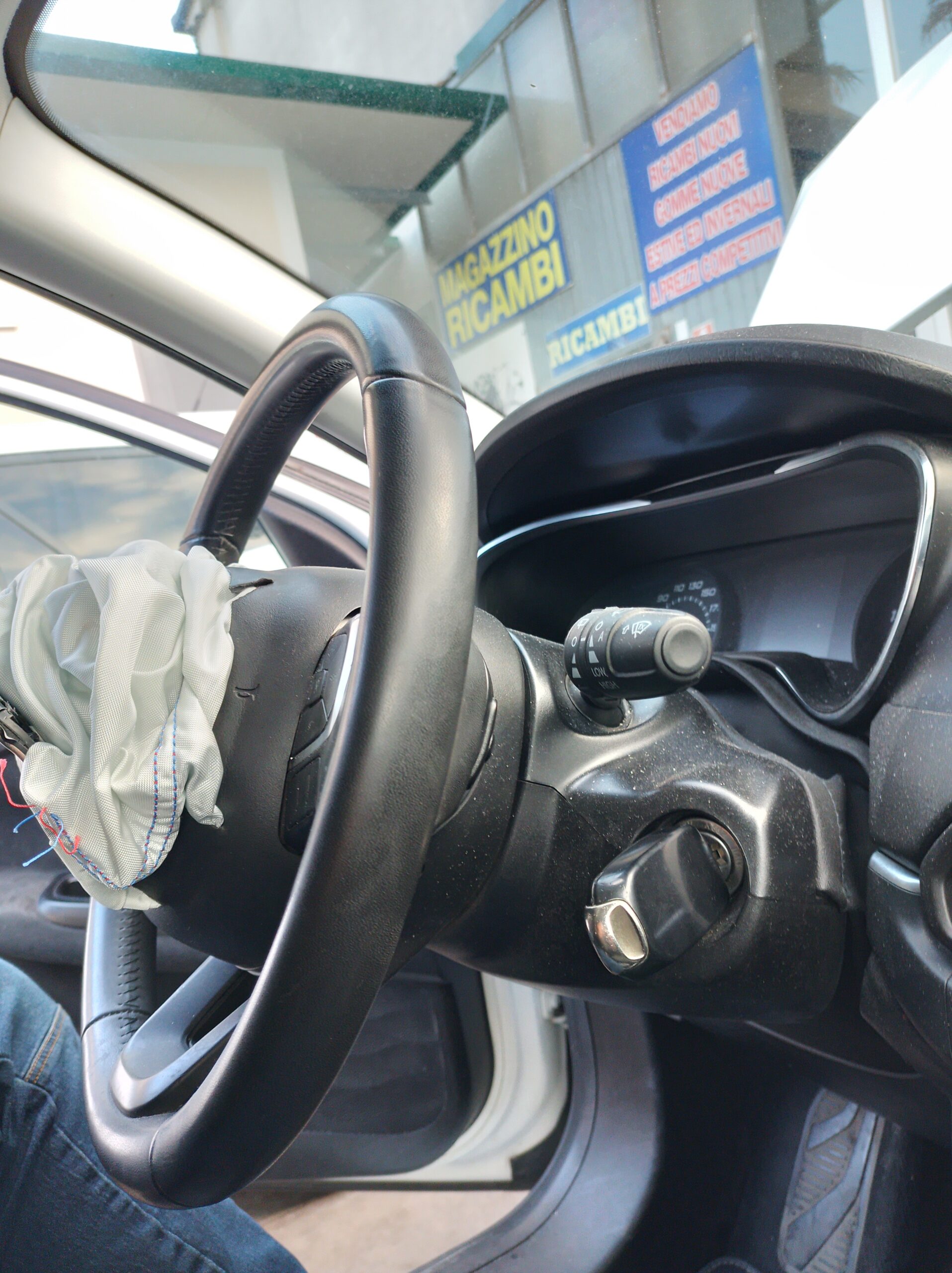 VOLANTE CON COMANDI FIAT TIPO (6J) - (15 + ) - '17 (SENZA AIRBAG) - immagine 3