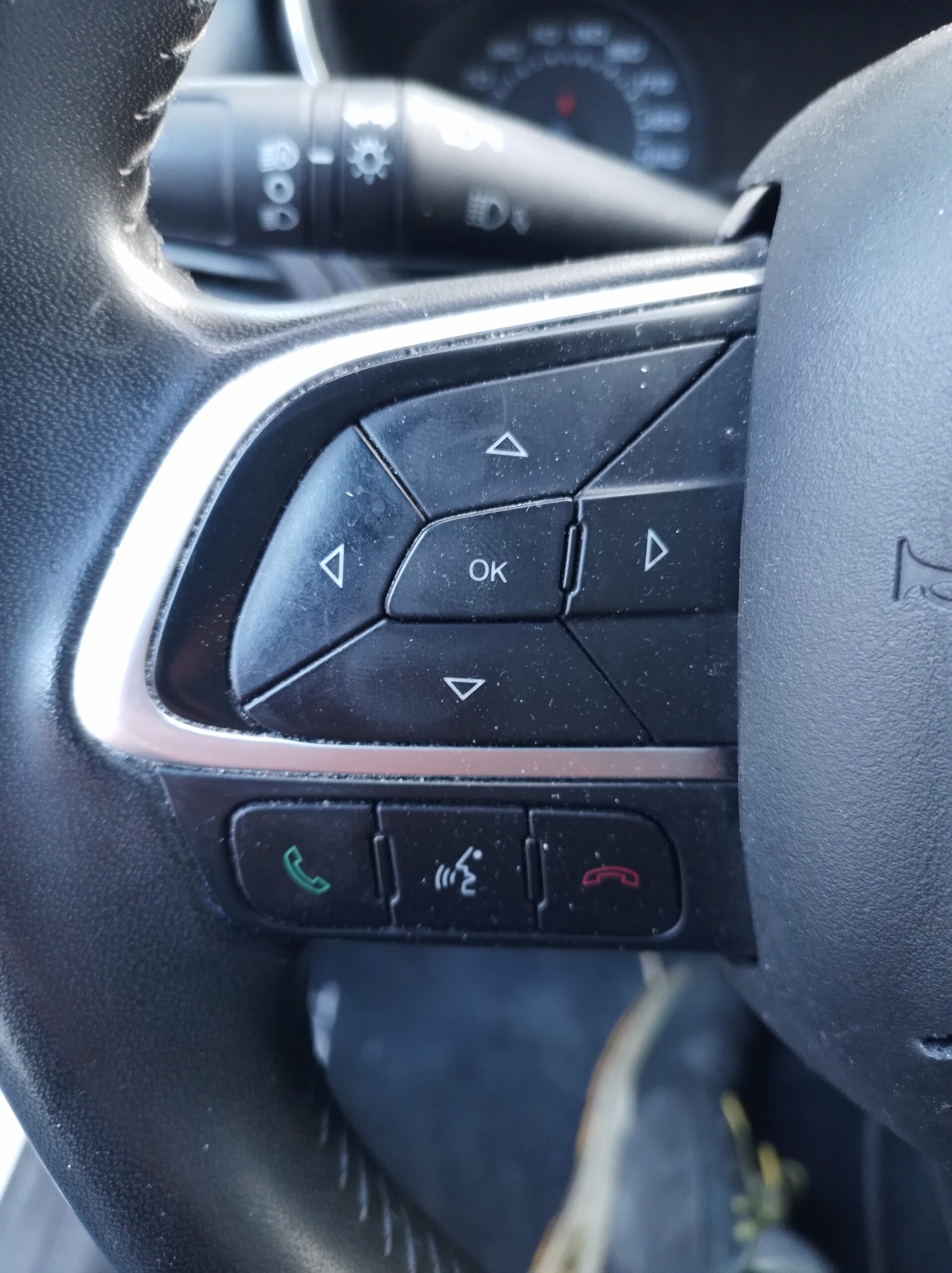 VOLANTE CON COMANDI FIAT TIPO (6J) - (15 + ) - '17 (SENZA AIRBAG) - immagine 6