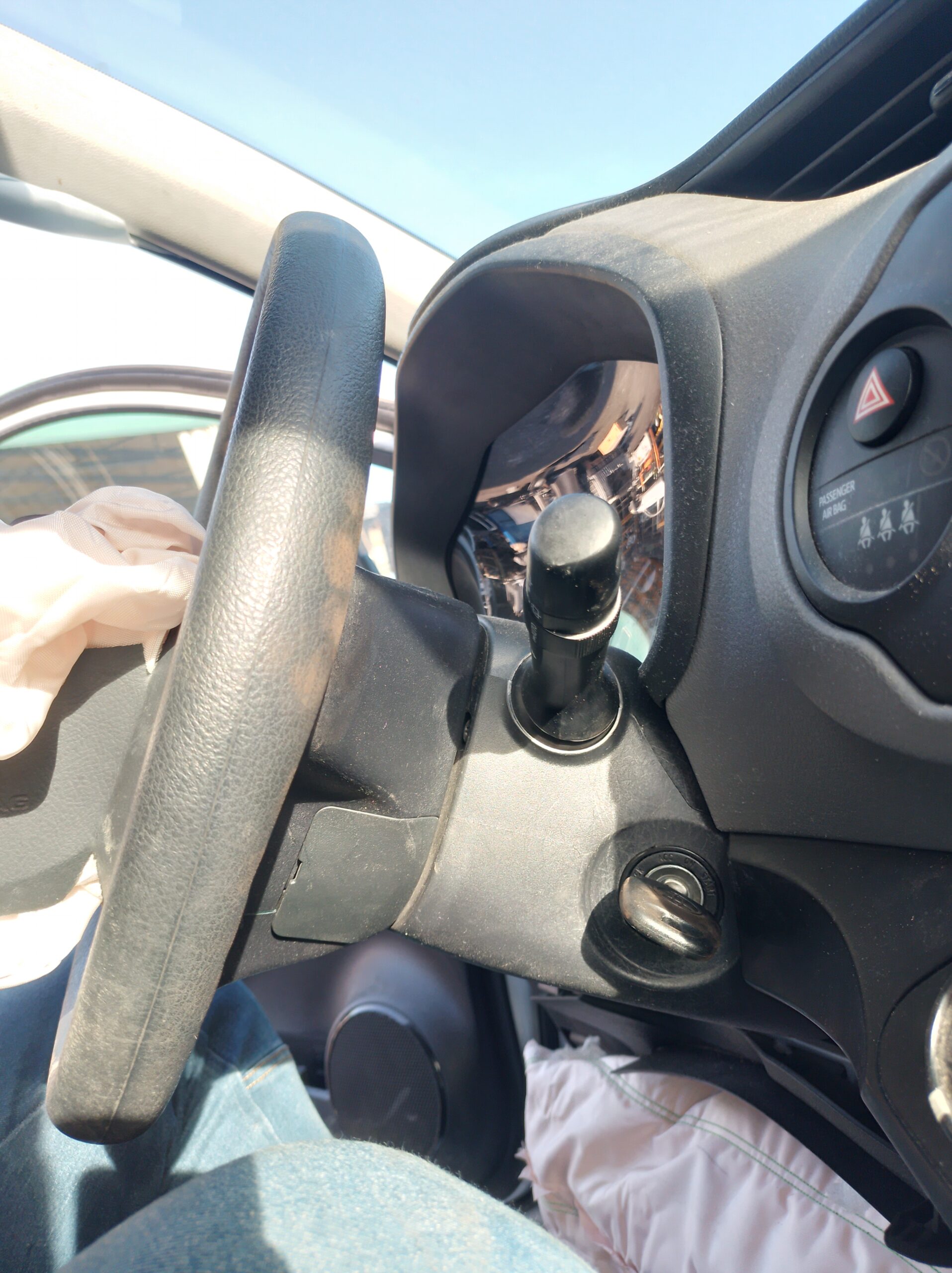 VOLANTE CON COMANDI TOYOTA YARIS - (17 + ) - '18 (SENZA AIRBAG) - immagine 2
