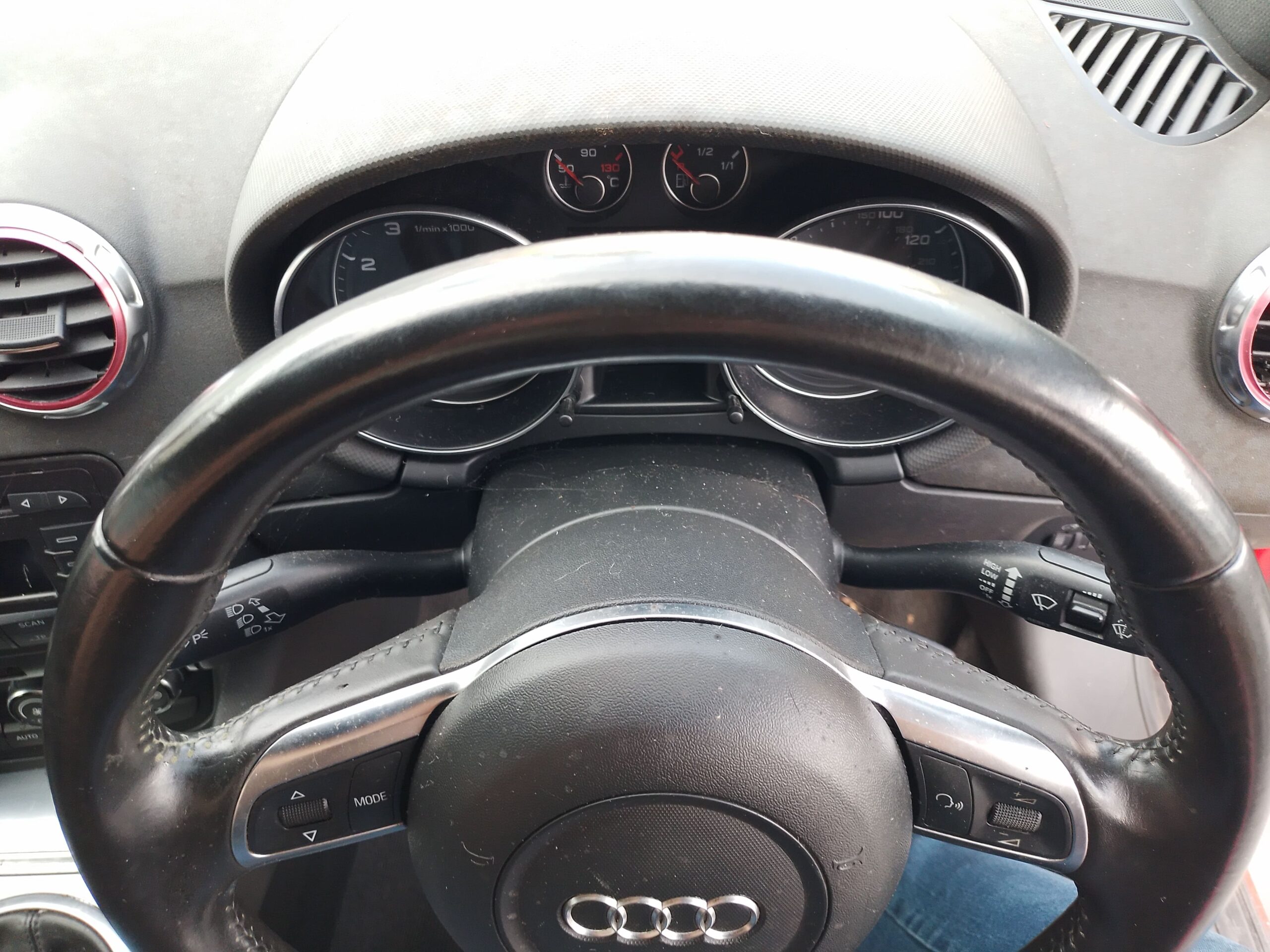 VOLANTE CON COMANDI AUDI TT - (8J) - (06 + 10) - '09 (SENZA AIRBAG) - immagine 2