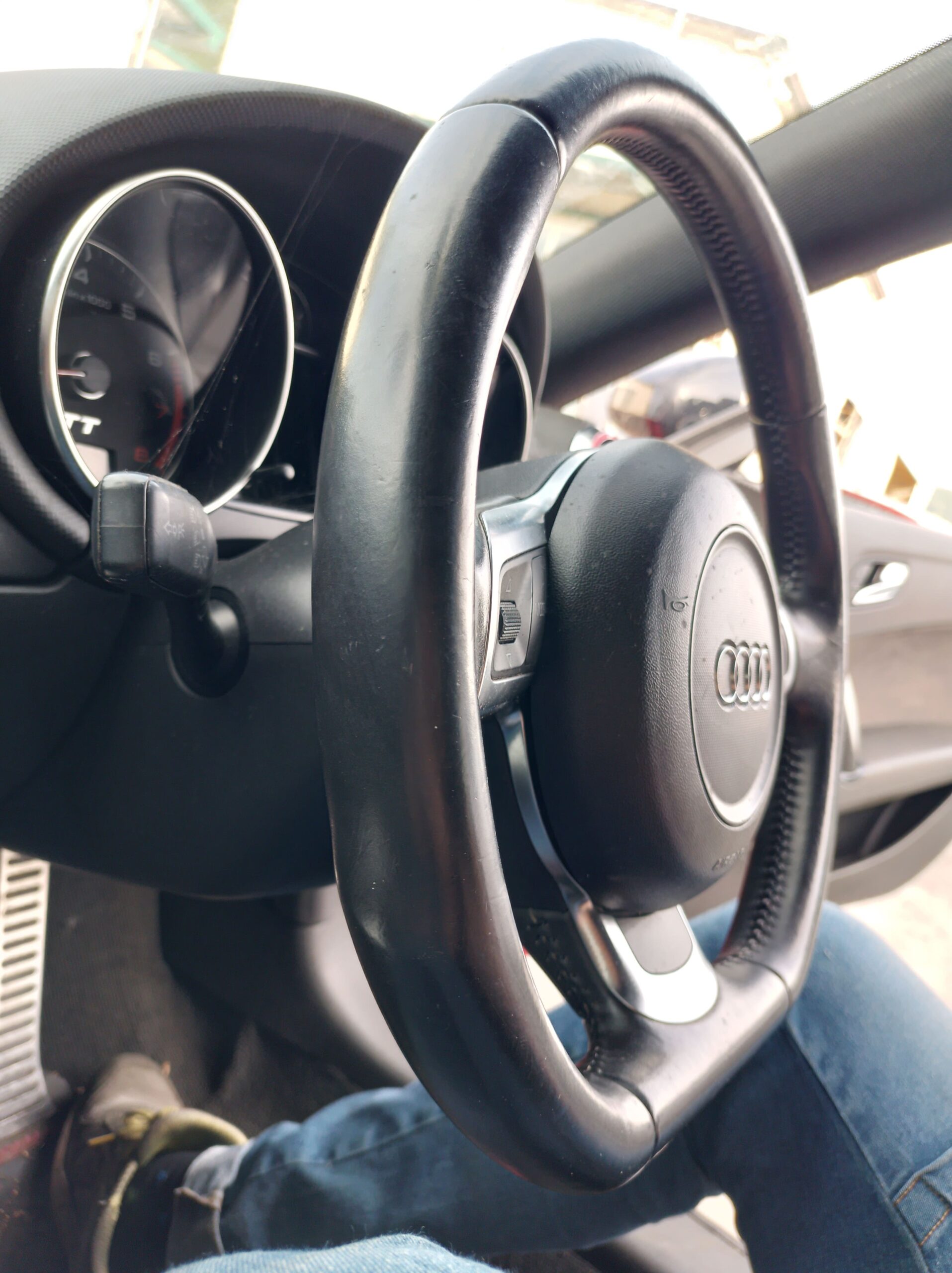 VOLANTE CON COMANDI AUDI TT - (8J) - (06 + 10) - '09 (SENZA AIRBAG) - immagine 4