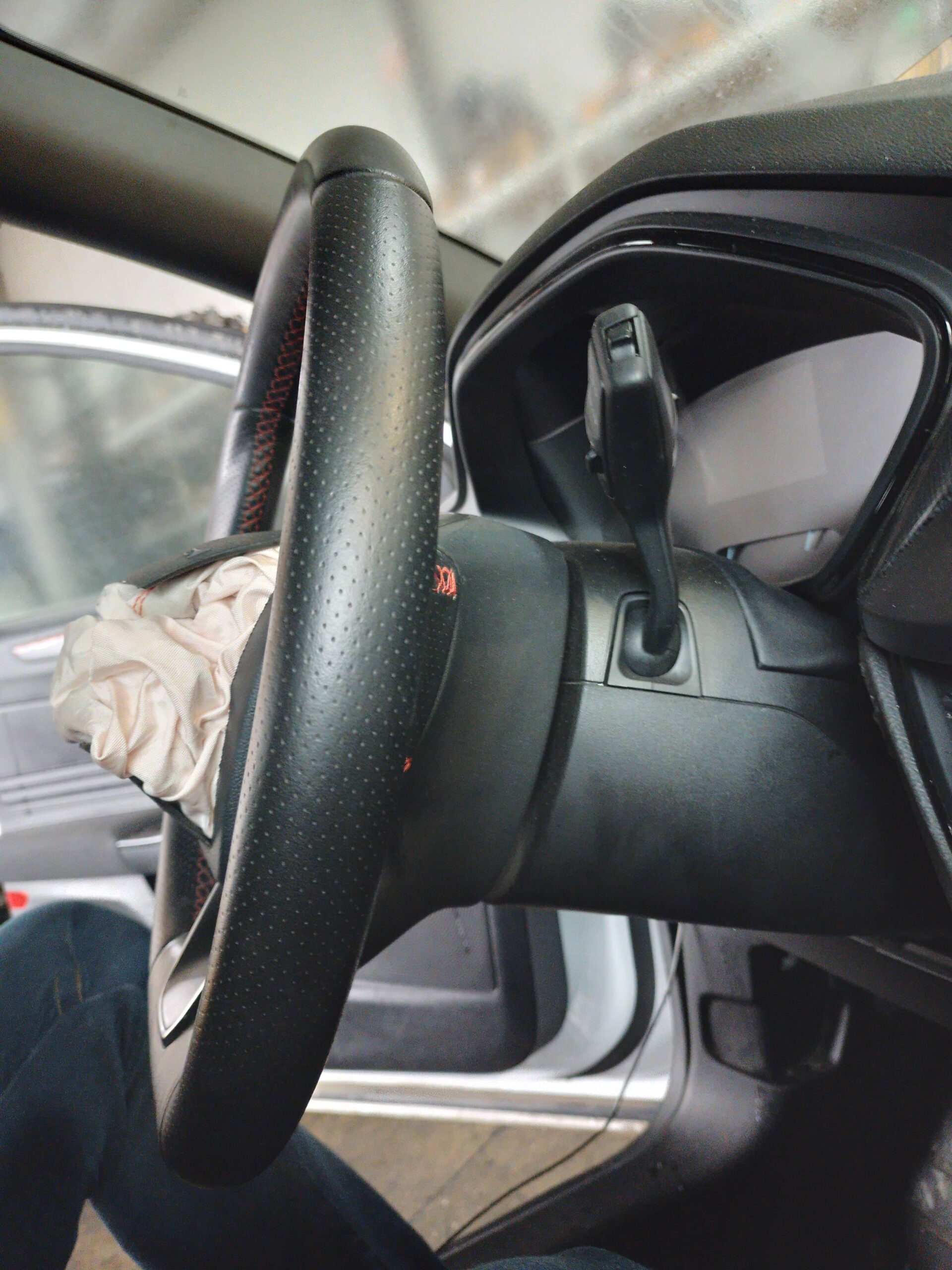 VOLANTE CON COMANDI FORD FOCUS - (CGE) - (18 + ) - '19 (SENZA AIRBAG) - immagine 2