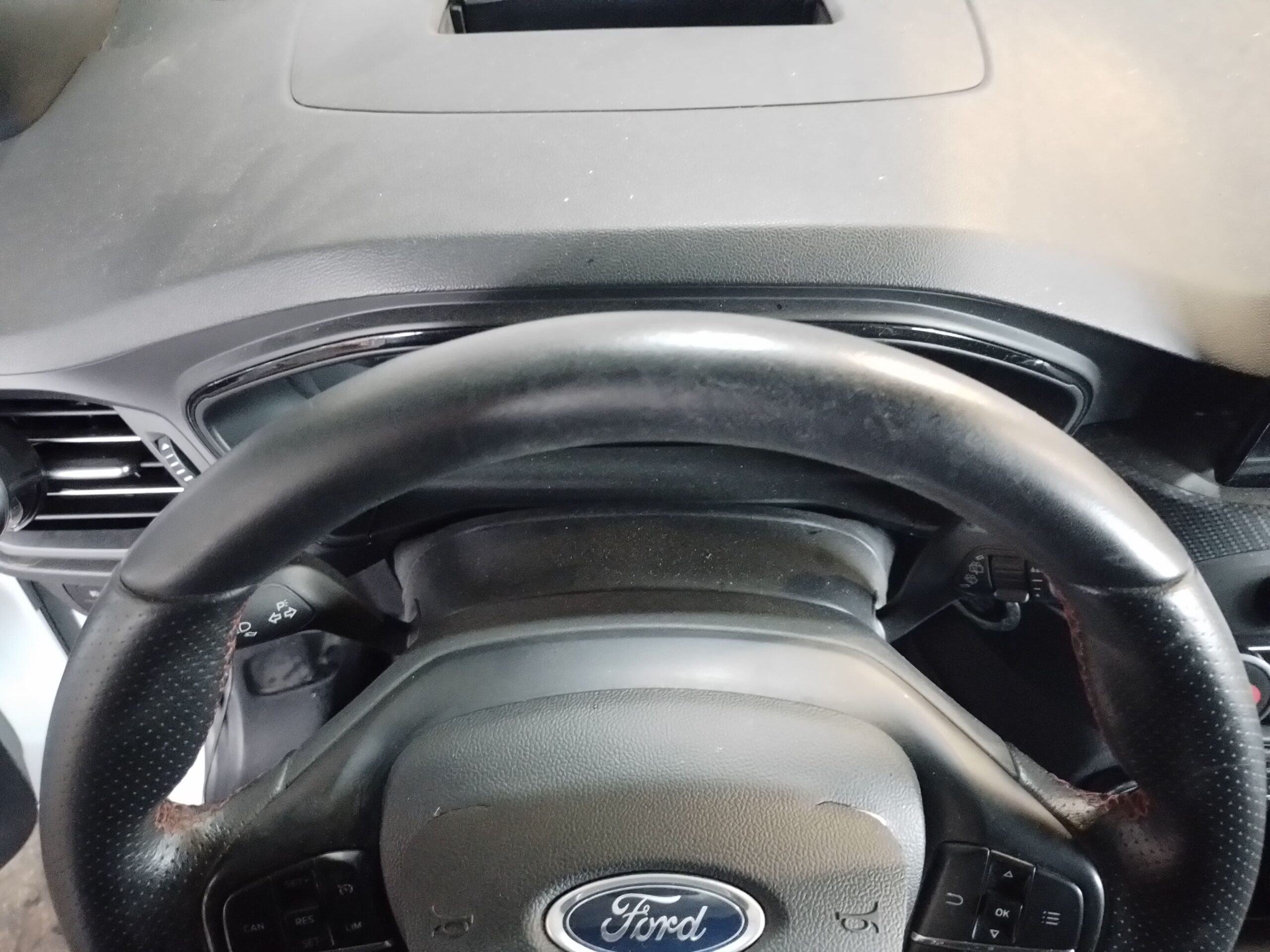VOLANTE CON COMANDI FORD FOCUS - (CGE) - (18 + ) - '19 (SENZA AIRBAG) - immagine 3